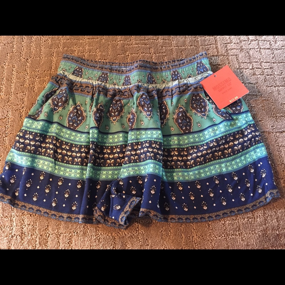 Super cute lil cotton Mossimo shorts.